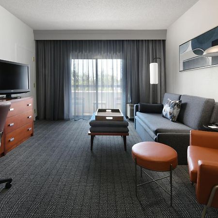 Courtyard Dallas Las Colinas Irving Exterior foto